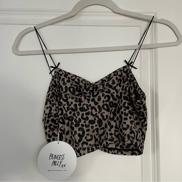 Princess Polly Lila Crop Top in Leopard - Picture 2 of 3